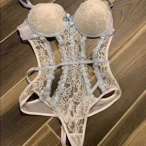 WOMENS LINGERIE